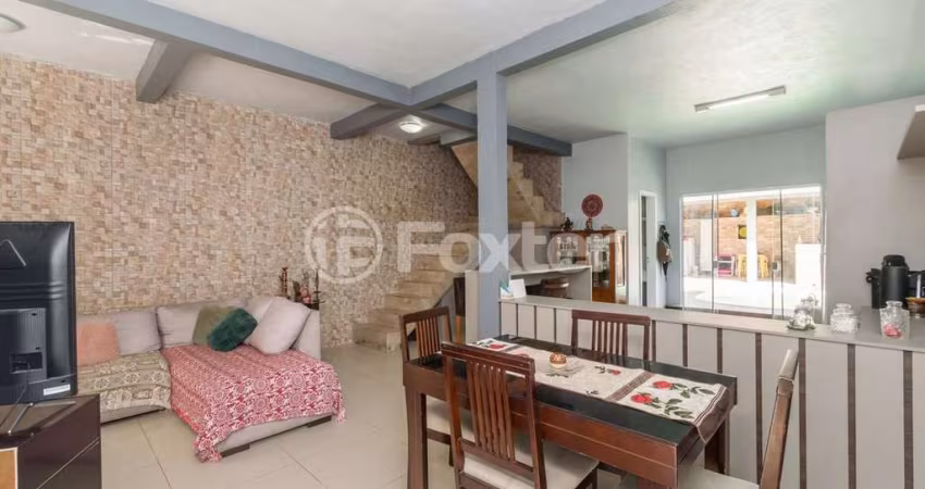 Casa em condomínio fechado com 2 quartos à venda na Rua Amapá, 786, Vila Nova, Porto Alegre