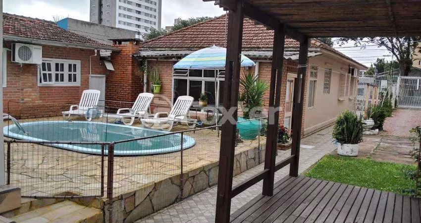 Casa com 4 quartos à venda na Rua dos Burgueses, 233, Partenon, Porto Alegre