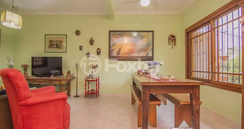 Casa com 3 quartos à venda na Rua Edgar Luiz Schneider, 12, Jardim Isabel, Porto Alegre