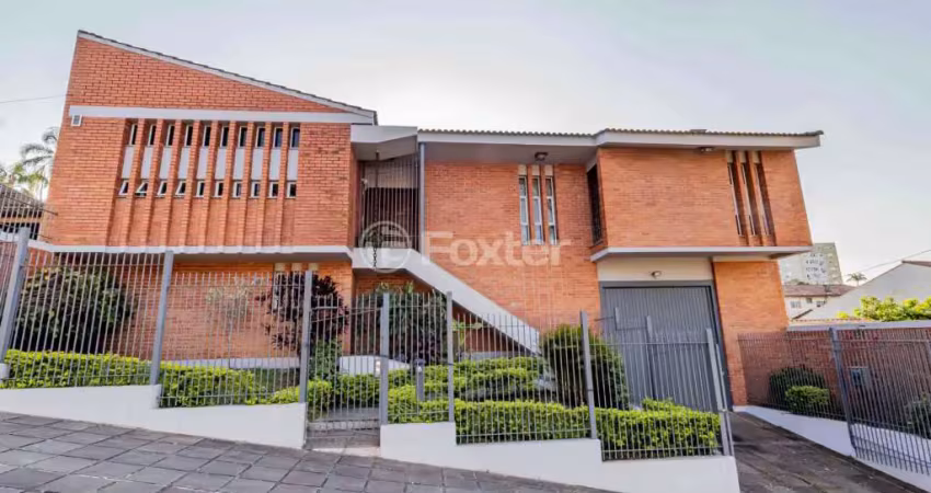 Casa com 2 quartos à venda na Rua Teixeira de Freitas, 911, Santo Antônio, Porto Alegre
