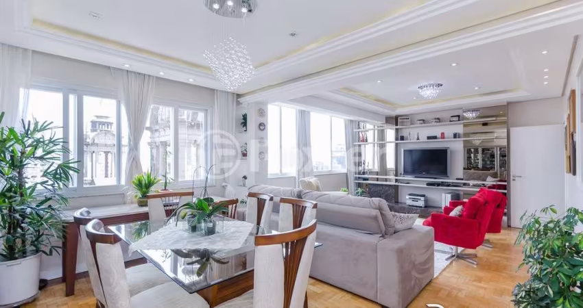 Apartamento com 3 quartos à venda na Rua Duque de Caxias, 1191, Centro Histórico, Porto Alegre