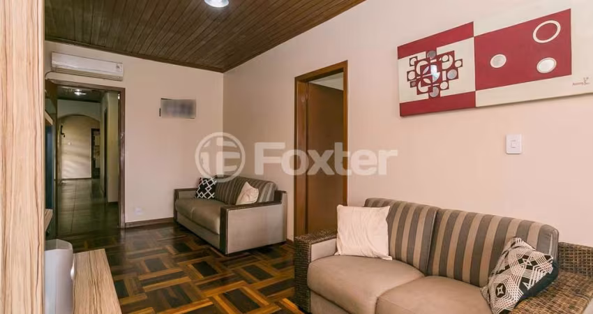 Casa com 3 quartos à venda na Rua Adroaldo Novo Correa, 195, Cavalhada, Porto Alegre