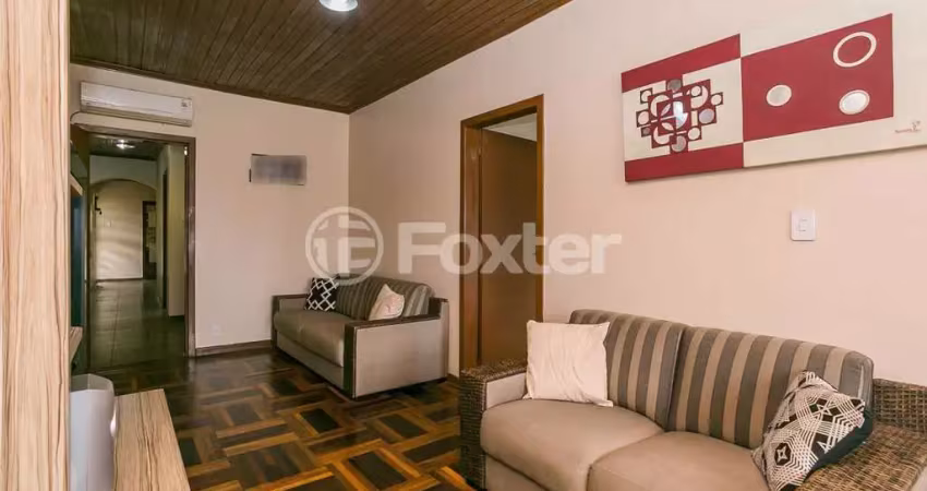 Casa com 3 quartos à venda na Rua Adroaldo Novo Correa, 195, Cavalhada, Porto Alegre