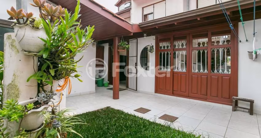 Casa em condomínio fechado com 3 quartos à venda na Avenida Eduardo Prado, 695, Cavalhada, Porto Alegre