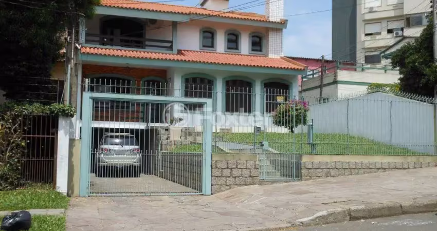 Casa com 2 quartos à venda na Rua Jaguari, 748, Cristal, Porto Alegre