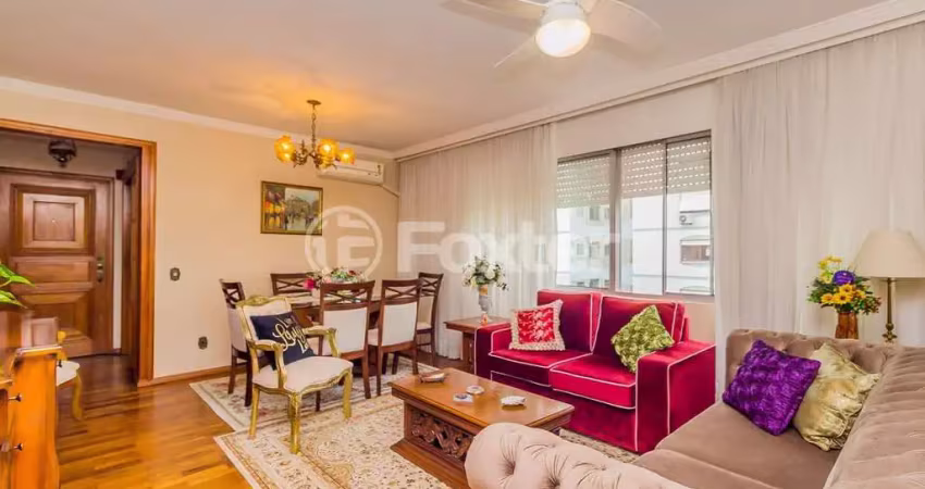 Apartamento com 3 quartos à venda na Avenida Coronel Lucas de Oliveira, 1618, Petrópolis, Porto Alegre