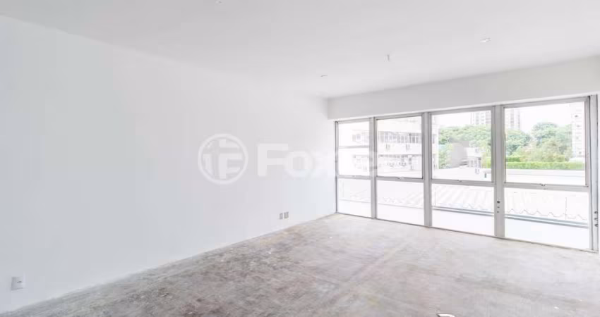 Sala comercial com 1 sala à venda na Avenida Cristóvão Colombo, 2185, Floresta, Porto Alegre