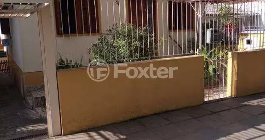 Casa com 4 quartos à venda na Avenida Frei Henrique de Coimbra, 96, Vila Ipiranga, Porto Alegre