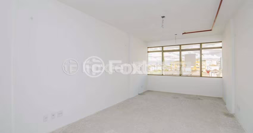 Sala comercial com 1 sala à venda na Rua Santos Dumont, 1500, São Geraldo, Porto Alegre
