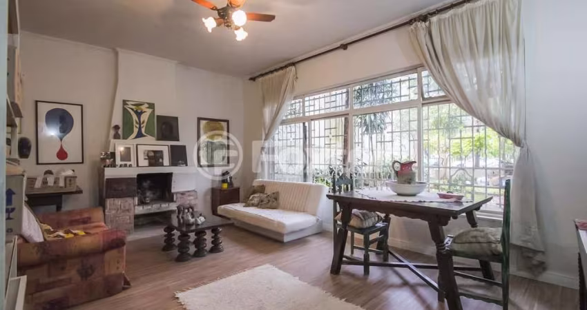 Casa com 3 quartos à venda na Rua Barão do Guaíba, 1024, Menino Deus, Porto Alegre