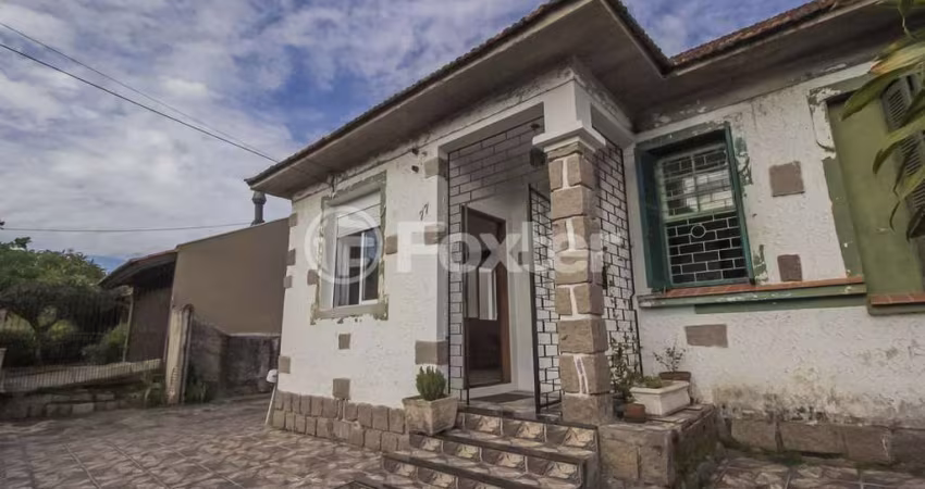 Casa com 3 quartos à venda na Rua Mampituba, 77, Ipanema, Porto Alegre