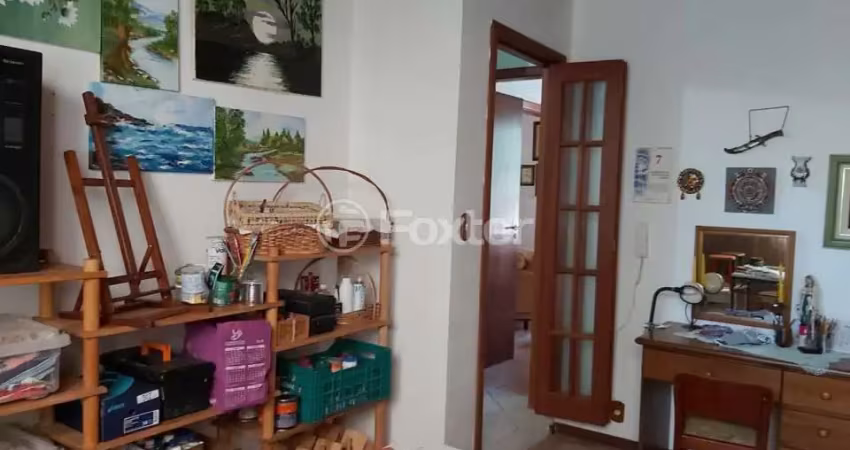 Casa com 4 quartos à venda na Rua Líbero Badaró, 248, Passo da Areia, Porto Alegre
