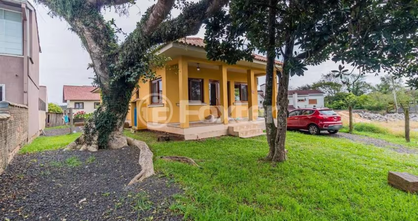 Casa em condomínio fechado com 3 quartos à venda na Rua Cabriúva, 330, São Lucas, Viamão