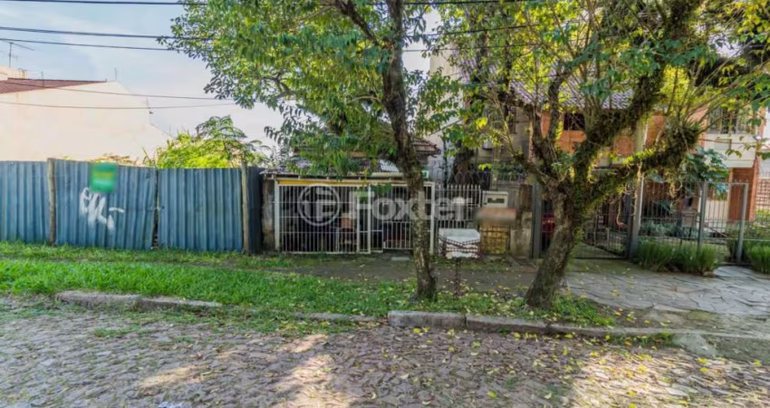 Terreno à venda na Rua Moema, 322, Chácara das Pedras, Porto Alegre