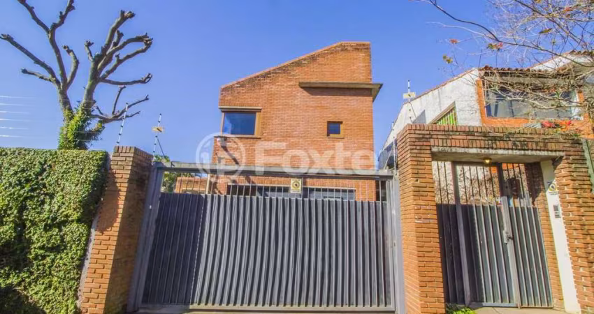 Casa com 4 quartos à venda na Rua de Souza Júnior, 74, Medianeira, Porto Alegre