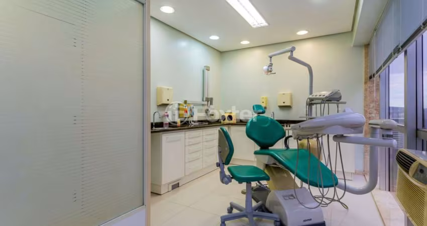 Sala comercial com 1 sala à venda na Rua Dona Laura, 228, Rio Branco, Porto Alegre