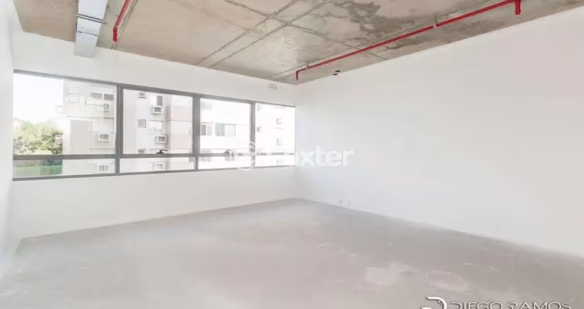 Sala comercial com 1 sala à venda na Avenida Doutor Nilo Peçanha, 3245, Chácara das Pedras, Porto Alegre