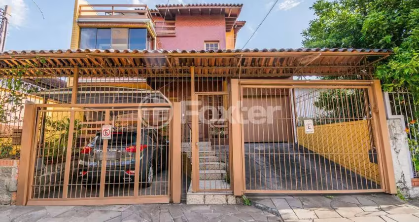 Casa com 9 quartos à venda na Rua Roque Gonzales, 237, Jardim Botânico, Porto Alegre