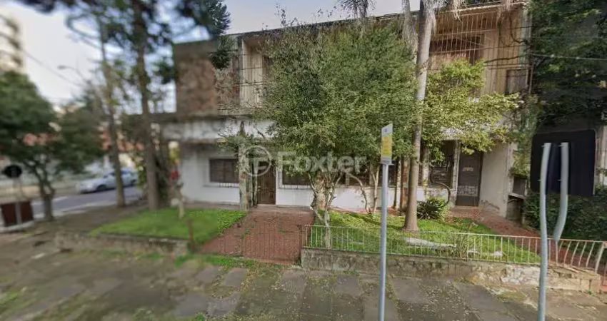Terreno à venda na Rua Atanásio Belmonte, 451, Passo da Areia, Porto Alegre