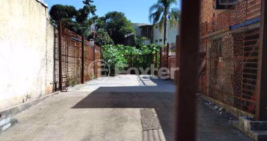Terreno comercial à venda na Travessa Alfredo Costa, 109, Medianeira, Porto Alegre