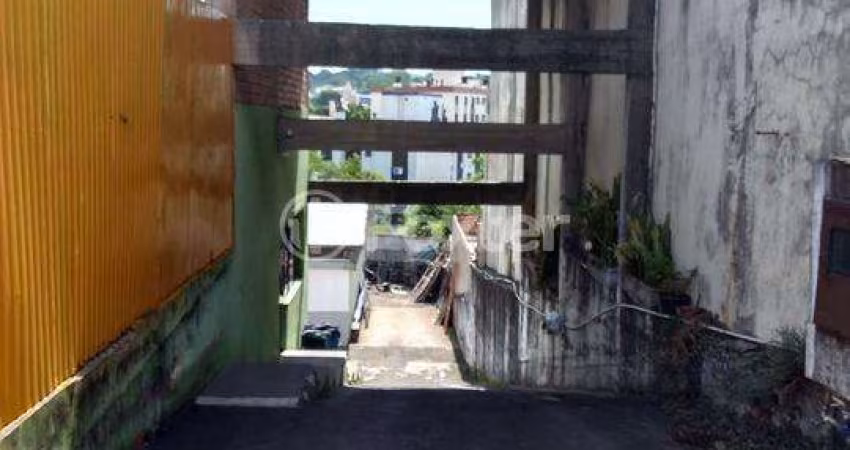 Terreno comercial à venda na Travessa Caridade, 35, Medianeira, Porto Alegre