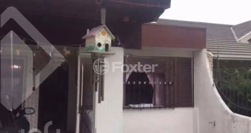 Casa com 3 quartos à venda na Rua Araponga, 109, Chácara das Pedras, Porto Alegre