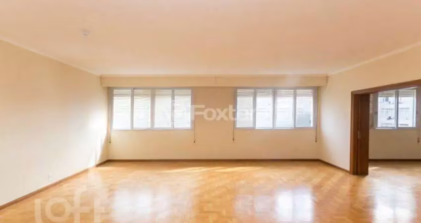 Apartamento com 3 quartos à venda na Rua Vinte e Quatro de Outubro, 627, Moinhos de Vento, Porto Alegre