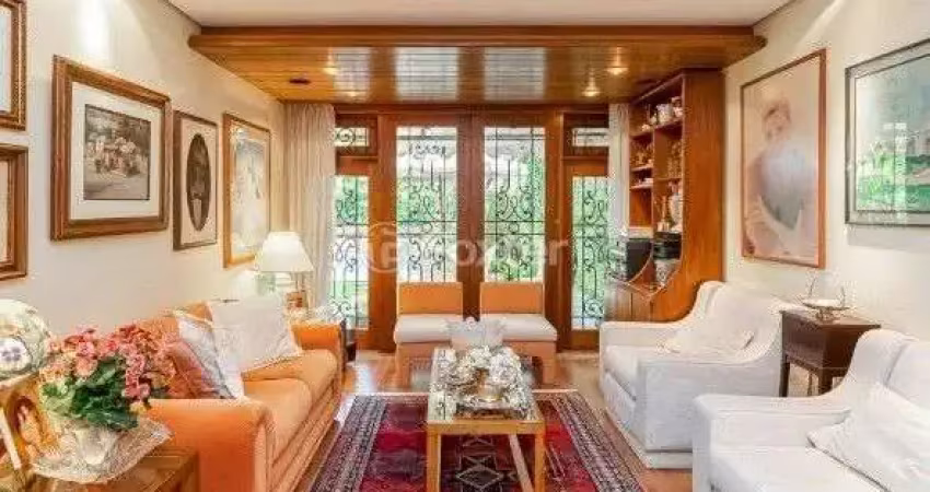 Casa com 3 quartos à venda na Rua João Berutti, 571, Chácara das Pedras, Porto Alegre