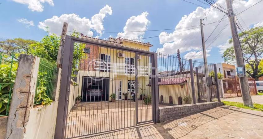 Casa com 3 quartos à venda na Rua Seival, 130, Vila Jardim, Porto Alegre