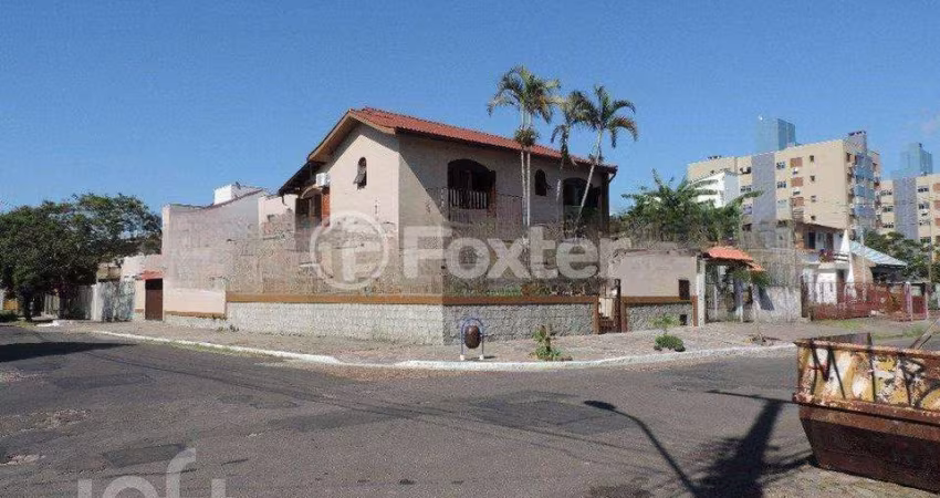 Casa com 5 quartos à venda na Rua Doutor Murtinho, 1127, Bom Jesus, Porto Alegre