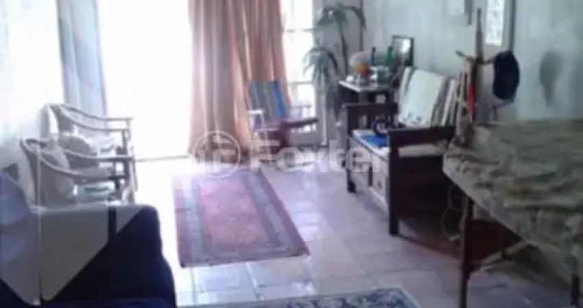 Casa com 3 quartos à venda na Rua Irmã Ambrósio, 428, Jardim Carvalho, Porto Alegre