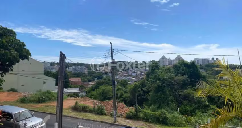 Casa com 3 quartos à venda na Rua Pedro A. A. de Freitas Filho, 385, Jardim Itu Sabará, Porto Alegre