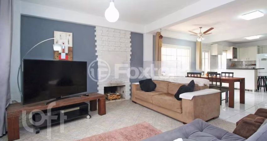 Casa com 3 quartos à venda na Rua Paul Harris, 780, Jardim Itu Sabará, Porto Alegre