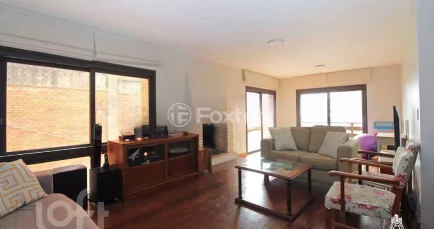 Apartamento com 3 quartos à venda na Rua Doutor Castro de Menezes, 290, Vila Assunção, Porto Alegre