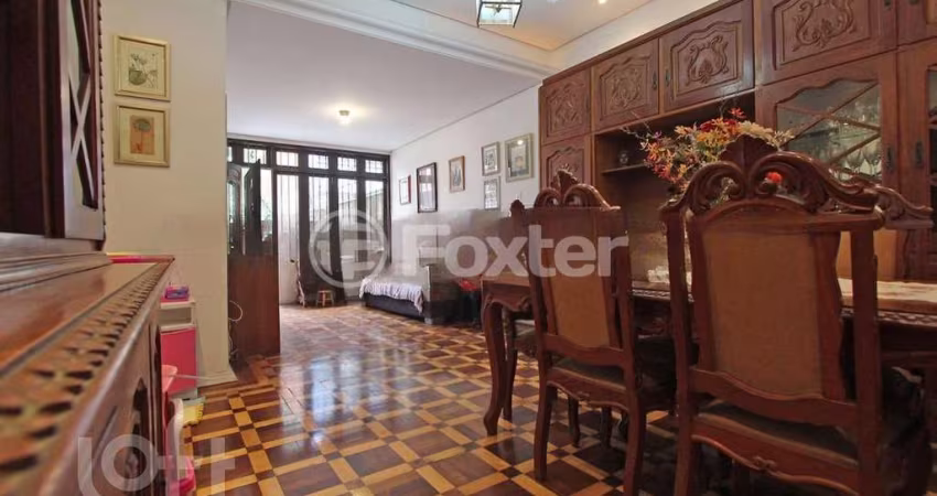 Casa com 3 quartos à venda na Rua Comendador Coruja, 359, Floresta, Porto Alegre