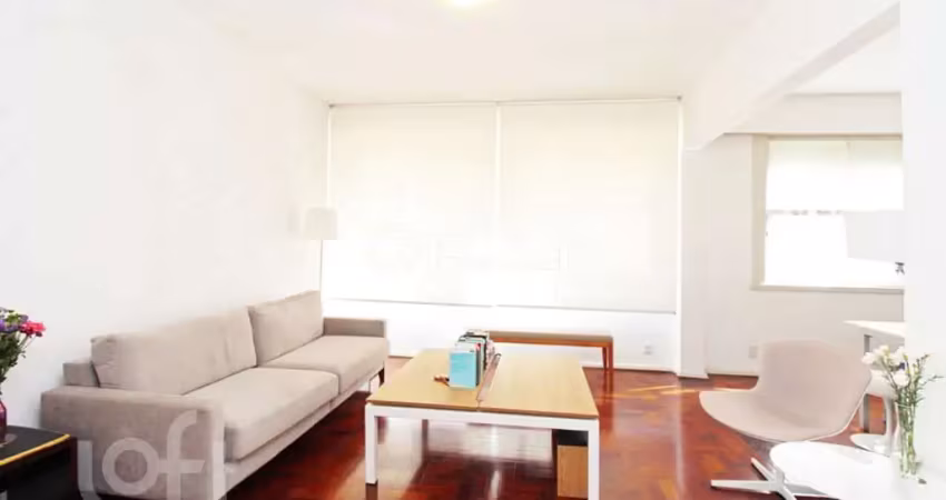 Apartamento com 3 quartos à venda na Rua Duque de Caxias, 830, Centro Histórico, Porto Alegre