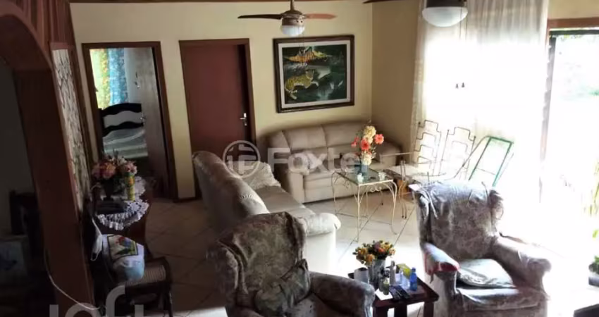 Casa com 4 quartos à venda na Rua General Salvador Pinheiro, 258, Vila Jardim, Porto Alegre