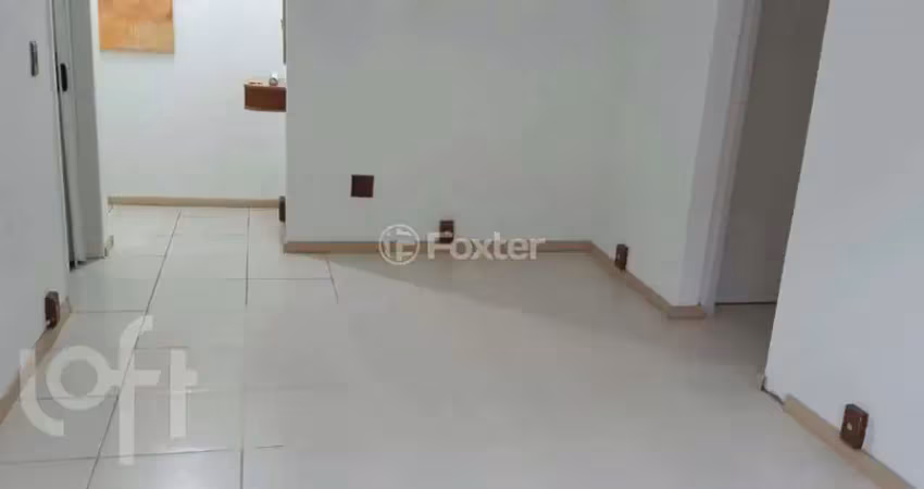 Apartamento com 2 quartos à venda na Rua Sapê, 316, Passo da Areia, Porto Alegre