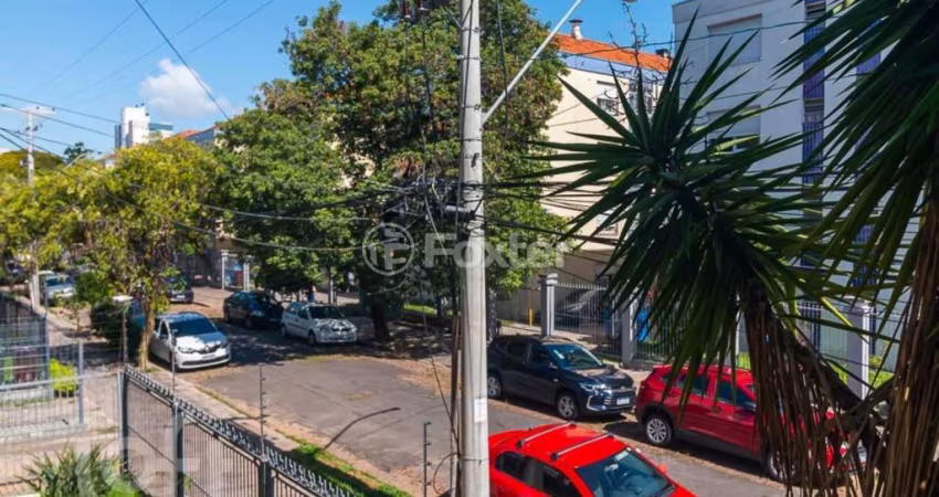 Apartamento com 3 quartos à venda na Rua Gaston Englert, 650, Vila Ipiranga, Porto Alegre