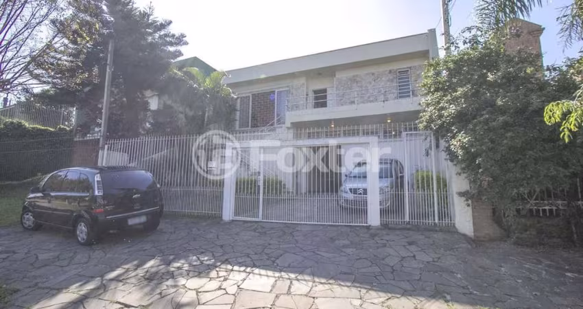Casa comercial com 2 salas à venda na Rua Professor Ulisses Cabral, 341, Chácara das Pedras, Porto Alegre