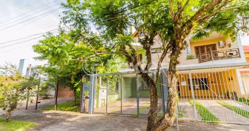 Casa com 5 quartos à venda na Rua Caribe, 36, Ipanema, Porto Alegre