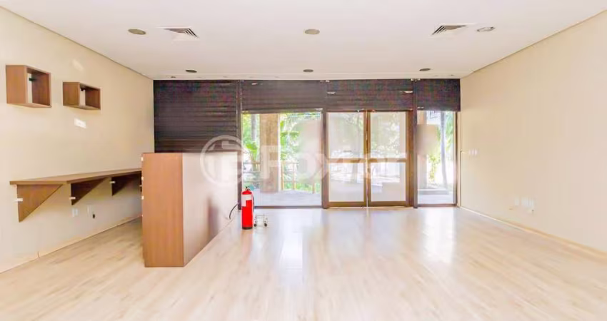 Ponto comercial com 1 sala à venda na Avenida Cristóvão Colombo, 2838, Floresta, Porto Alegre