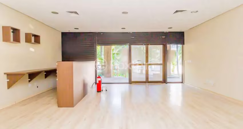 Ponto comercial com 1 sala à venda na Avenida Cristóvão Colombo, 2838, Floresta, Porto Alegre