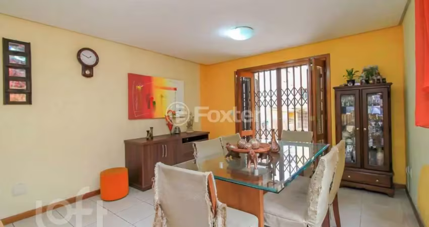 Casa com 3 quartos à venda na Rua Silva Só, 65, Santa Cecília, Porto Alegre