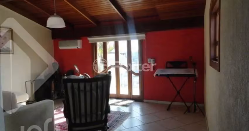 Casa com 5 quartos à venda na Rua das Camélias, 571, Igara, Canoas