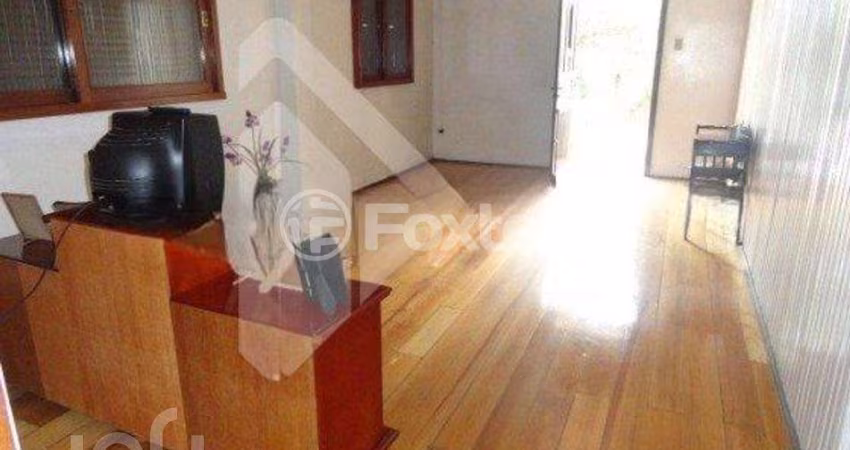 Casa com 3 quartos à venda na Rua Caramuru, 397, Centro, Canoas