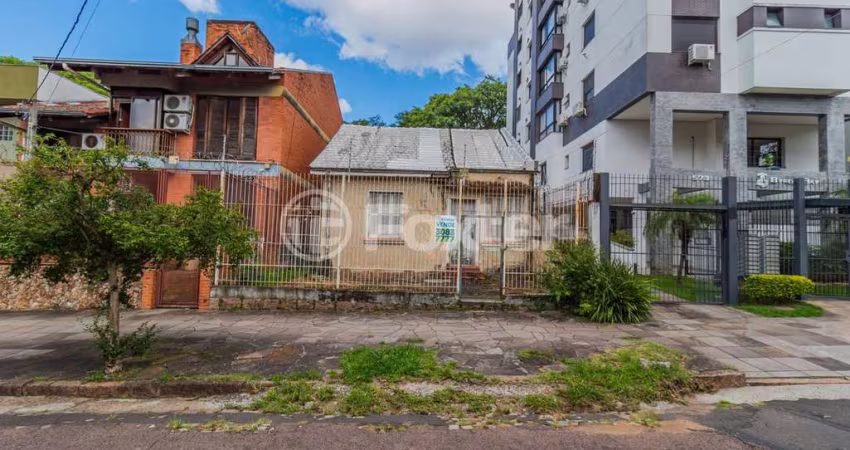 Terreno à venda na Rua Doutor Oscar Bittencourt, 568, Menino Deus, Porto Alegre