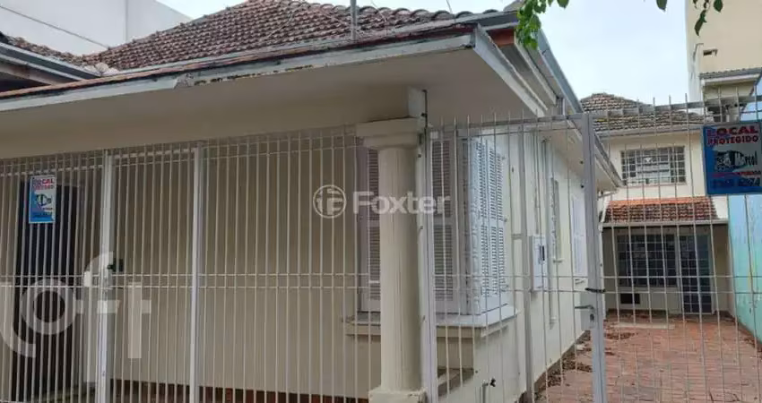 Casa com 3 quartos à venda na Avenida General Emílio Lúcio Esteves, 225, Santa Maria Goretti, Porto Alegre