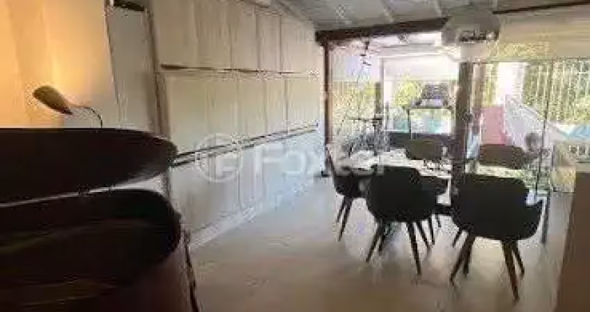 Casa em condomínio fechado com 3 quartos à venda na Rua Manoel Lopes Meirelles, 287, Jardim Itu Sabará, Porto Alegre