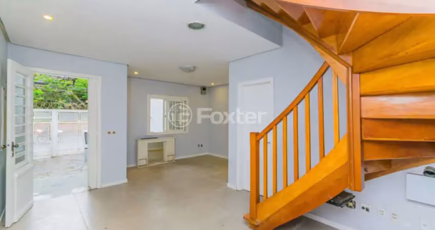 Casa comercial com 8 salas à venda na Rua Washington Luiz, 342, Centro Histórico, Porto Alegre